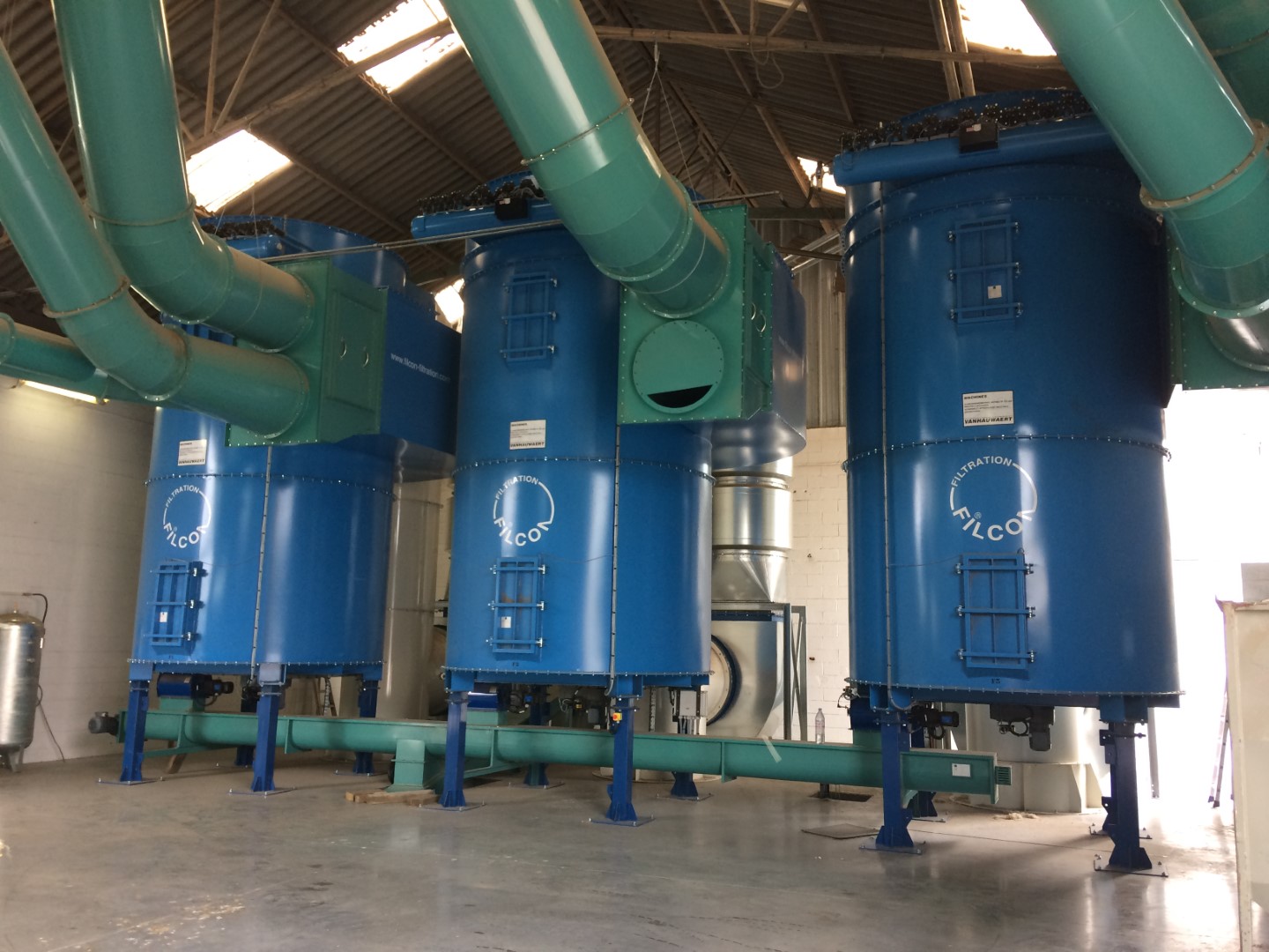 Filterinstallaties en zuiveringssystemen - industriële stofafzuiging en luchtzuivering